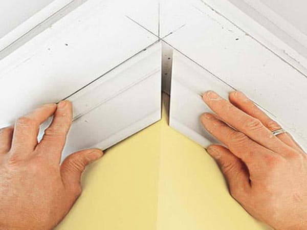 как се режат ъгли за таван