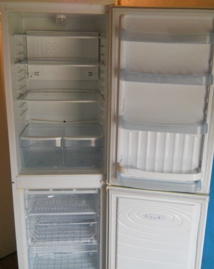 Холодильник норд производитель. Двухкамерный холодильник Норд 102s. Холодильник Норд комфорт двухкамерный. Холодильник Норд двухкамерный модель 214. Холодильник Норд 102 s модель.