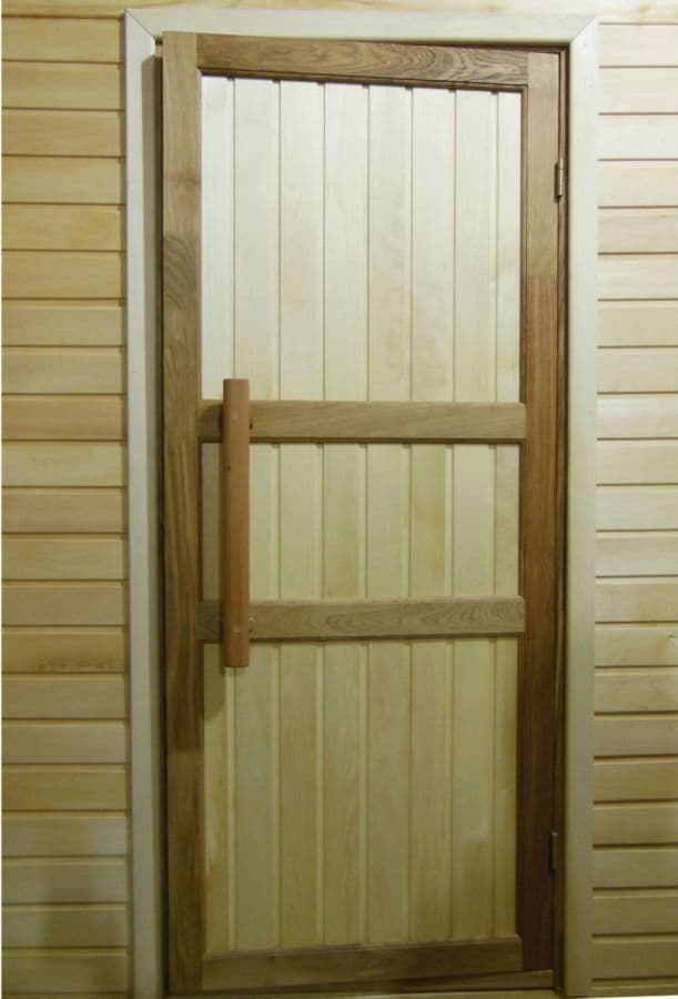 Двери бани сайт. Деревянные двери банные 1800х800. Банные двери деревянные. Дверь в баню. Двери в баню деревянные.